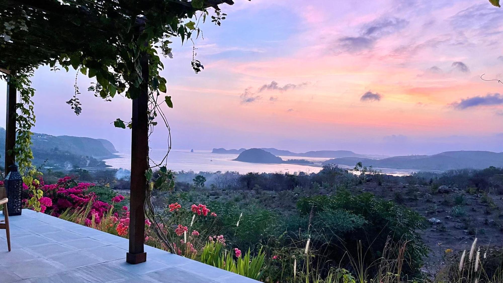 Lobster Bay Lombok Hotel Awang Bagian luar foto