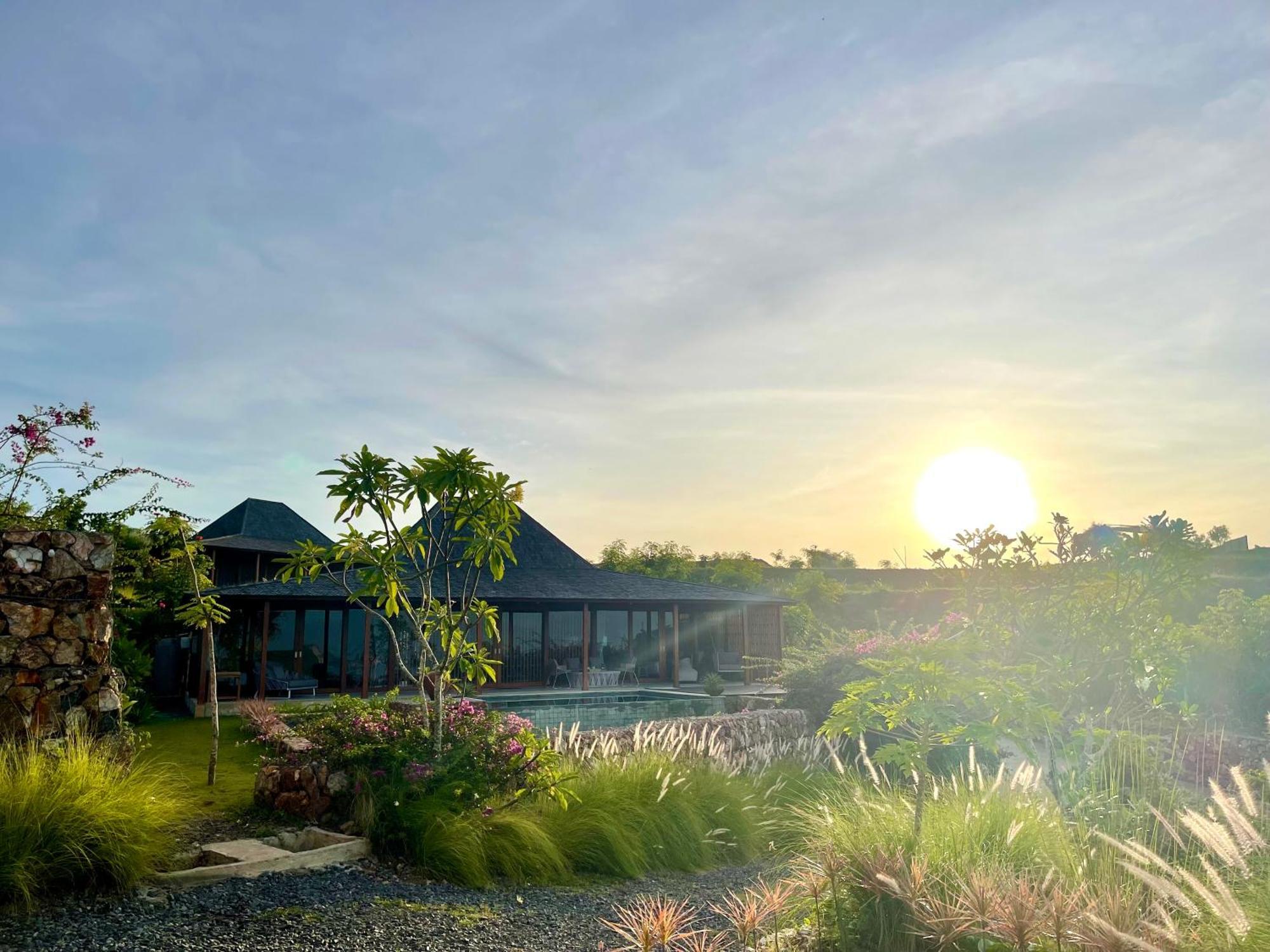 Lobster Bay Lombok Hotel Awang Bagian luar foto